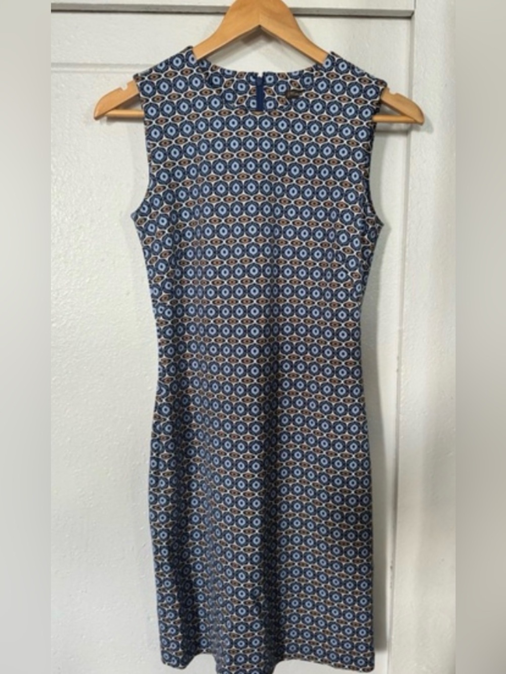 J. McLaughlin Navy, Light Blue and Gold Printed Shift